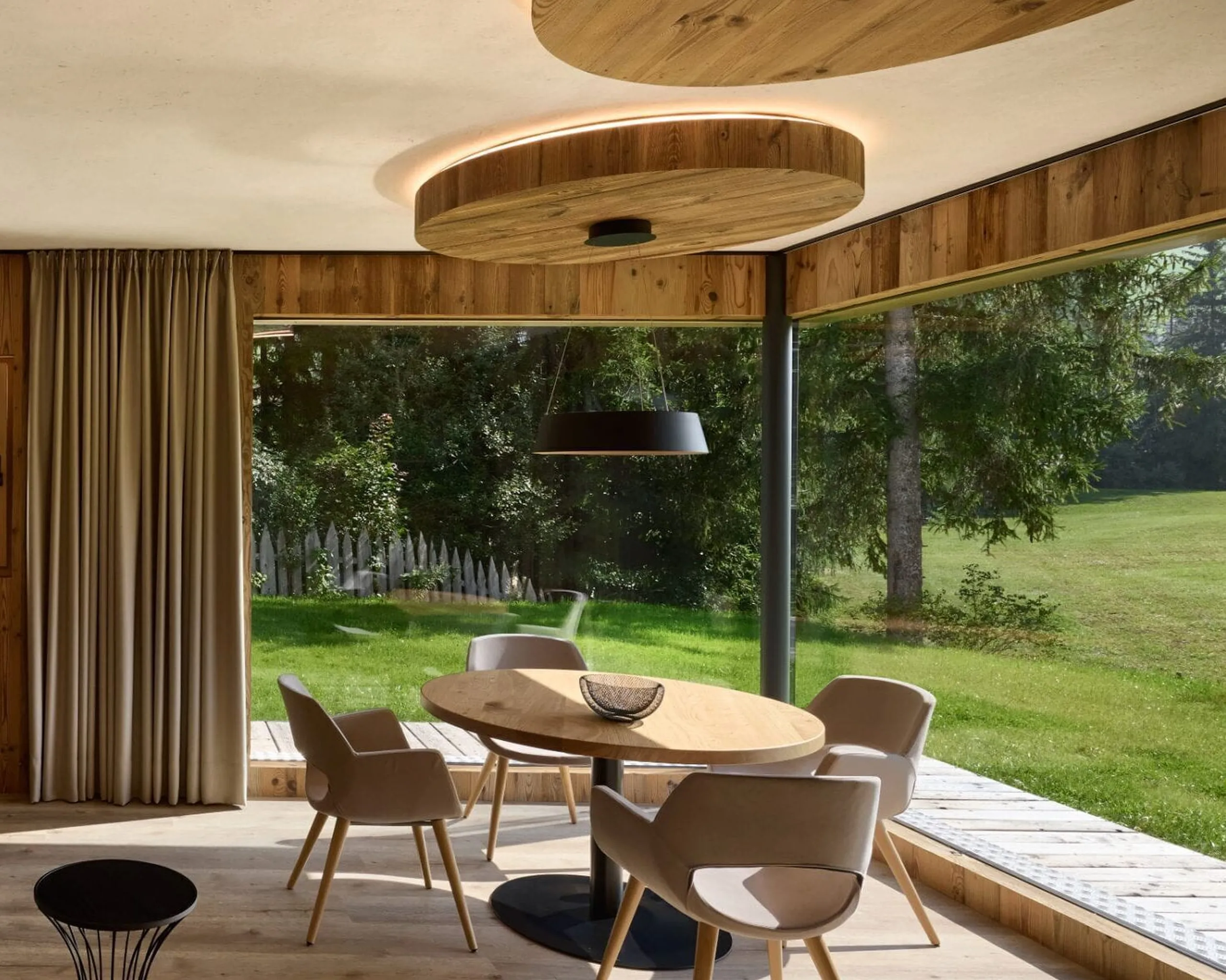 Living area with a view in Chalet La Varieté in Alta Badia