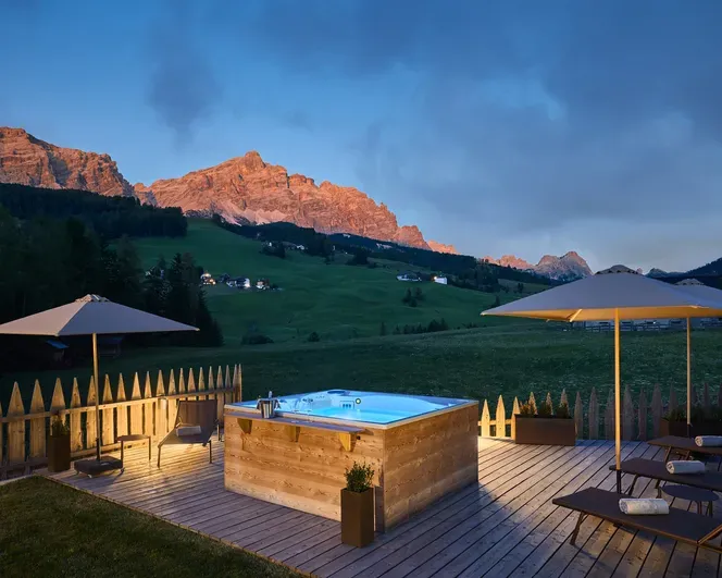 84 1381 les villes 09 08 25 visciani ph